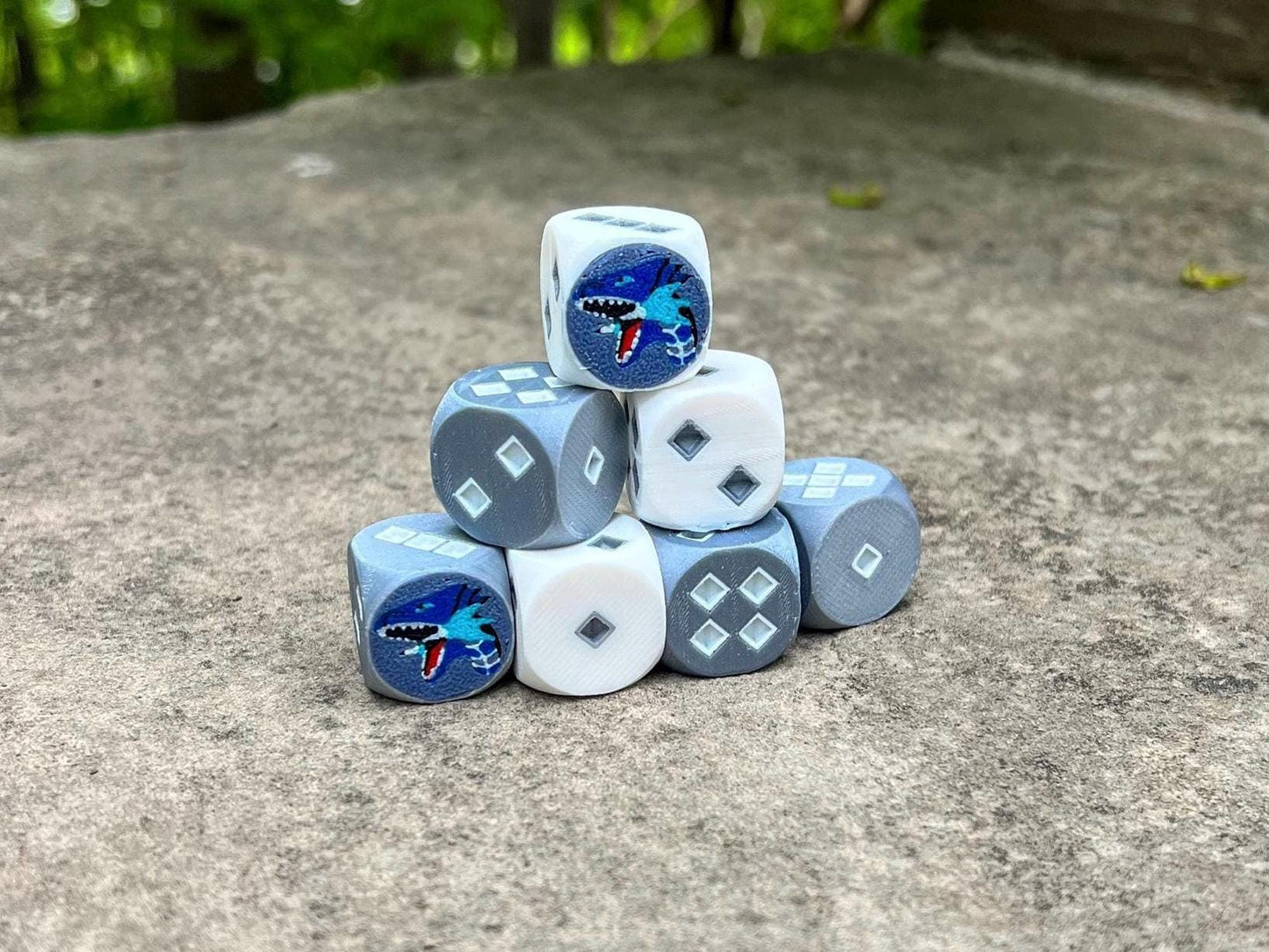 Blue Eyes White Dragon Dice Set: Yu-Gi-Oh! TCG, 3D Printed D6